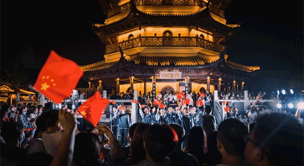 假期已过半，里运河、白马湖欢乐不减半｜玉祥集团